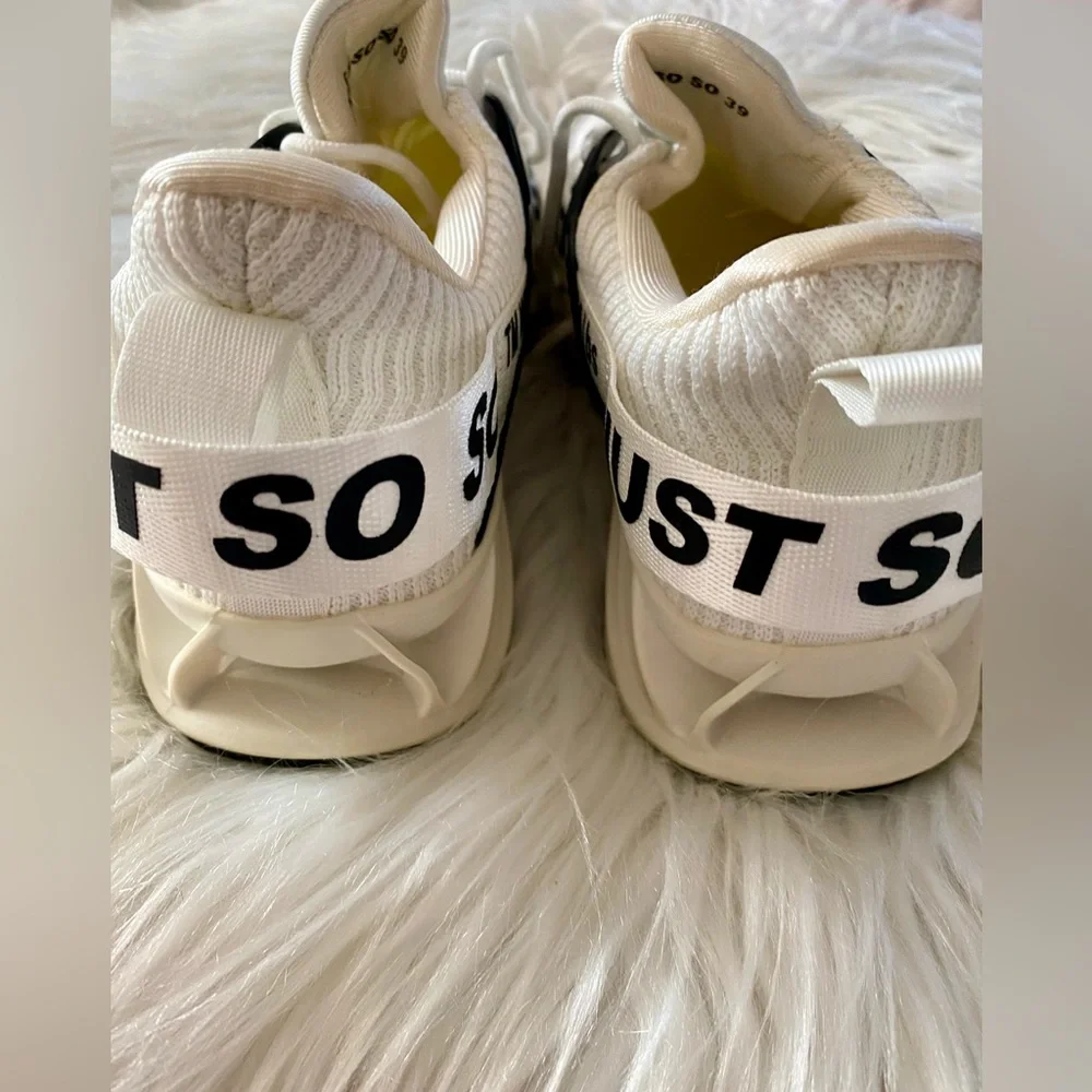 Just So So Sneakers - Picture 5 of 9
